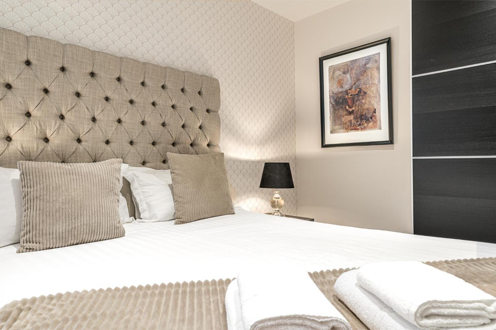 Abbey Apartments Modern Aparthotel For Tourists & Professionals Barrow-in-Furness Extérieur photo