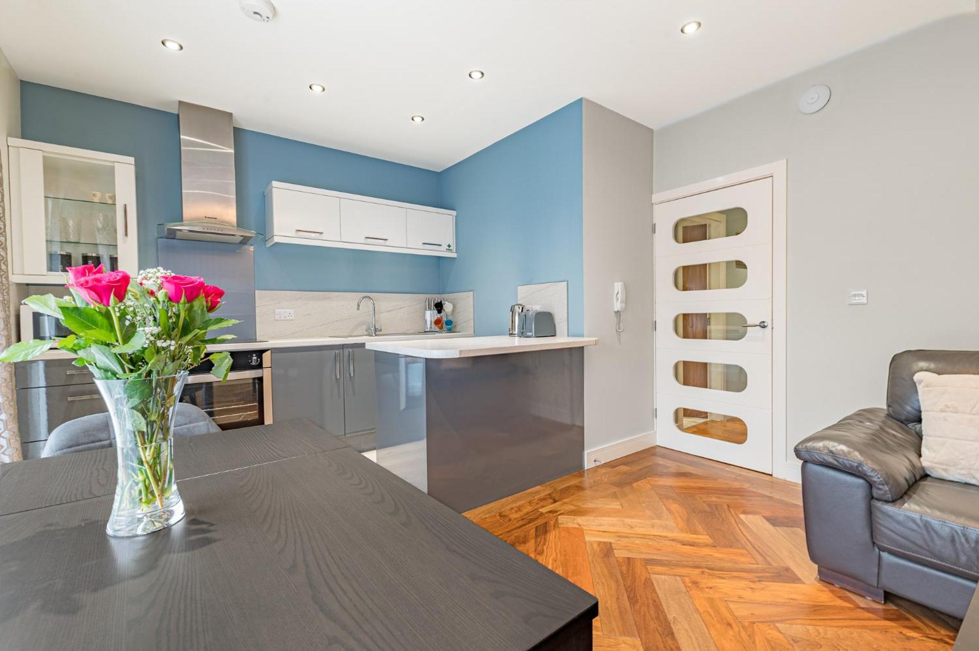 Abbey Apartments Modern Aparthotel For Tourists & Professionals Barrow-in-Furness Extérieur photo