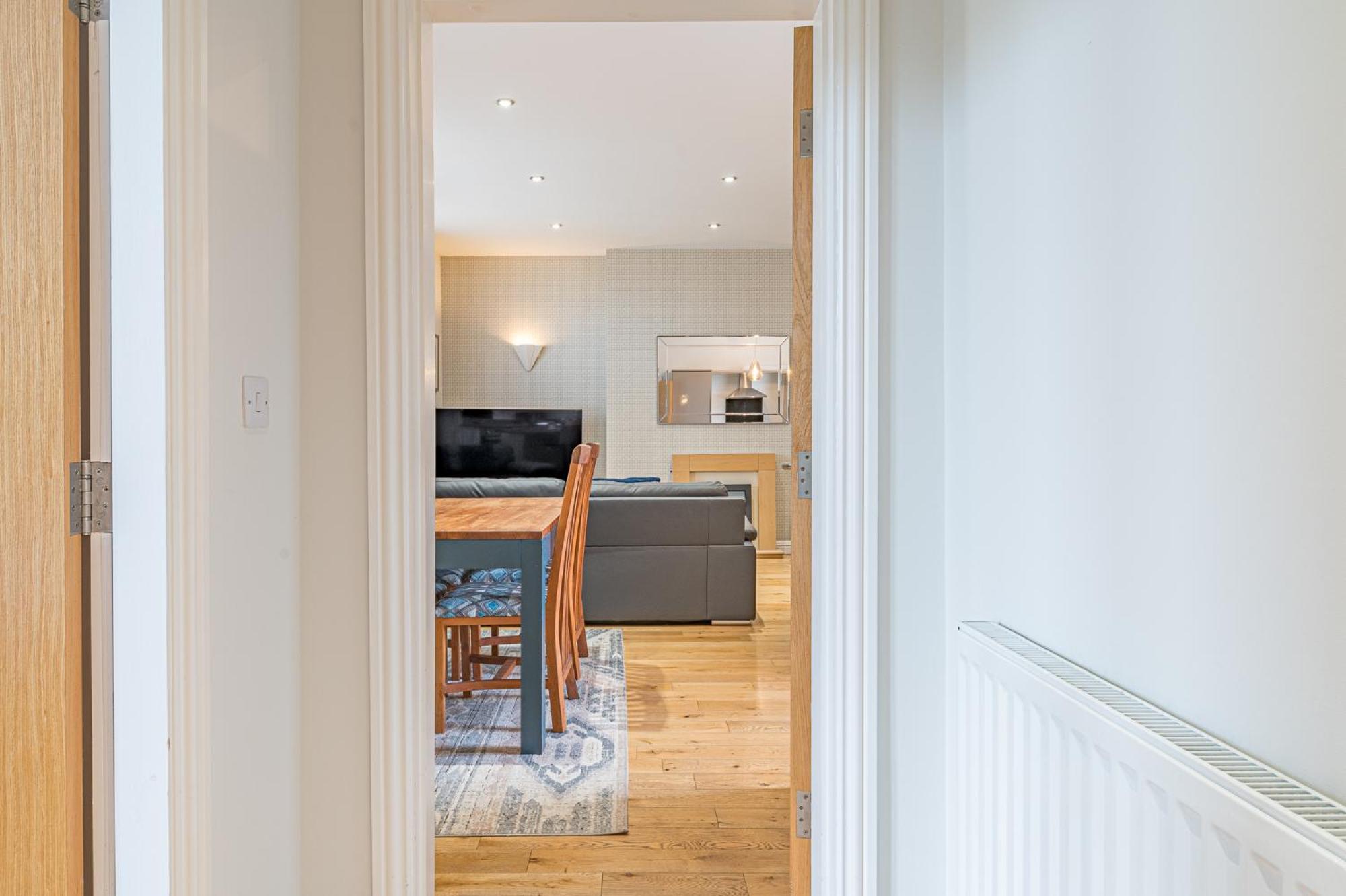 Abbey Apartments Modern Aparthotel For Tourists & Professionals Barrow-in-Furness Extérieur photo